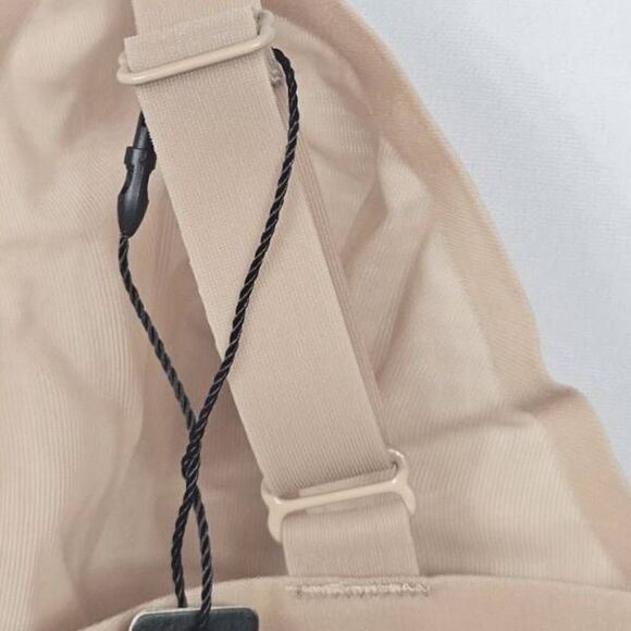 Skims underwire bra Nwt - Picture 6 of 9